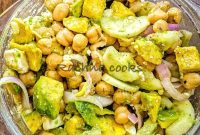 Zesty Chickpea and Cucumber Salad with Lemon Dressing