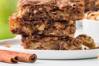 Homemade Apple Walnut Bars Recipe