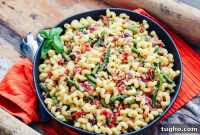 Mediterranean Pasta Salad with Feta, Olives, Sun-Dried Tomatoes