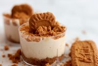No-Bake Spiced Biscoff Cheesecake Cups