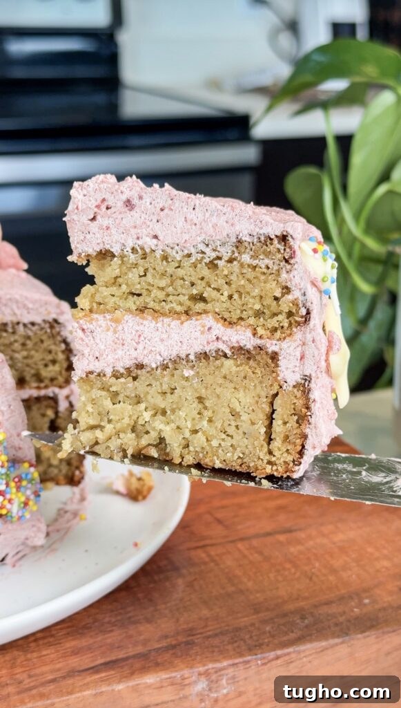 Gluten Free Paleo Strawberry Lemon Cake Recipe 6 Healthy, gluten-free dairy-free lemon cake with strawberry frosting.