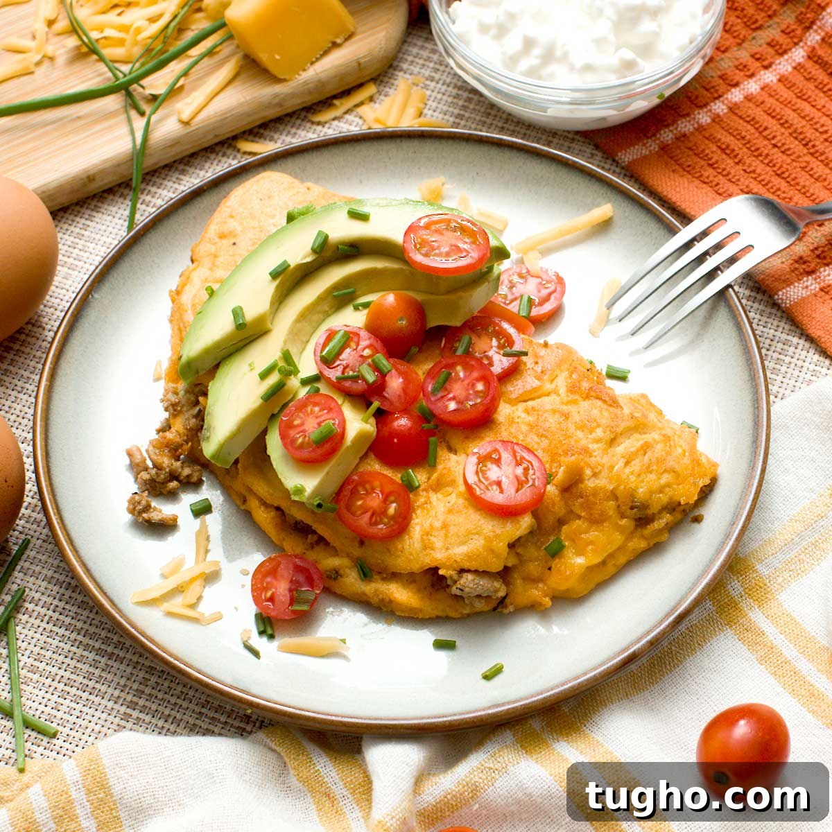 Gingerbread Overnight Oats with High-Protein Greek Yogurt 8 A high-protein cottage cheese omelet with tomatoes and avocado slices on top.