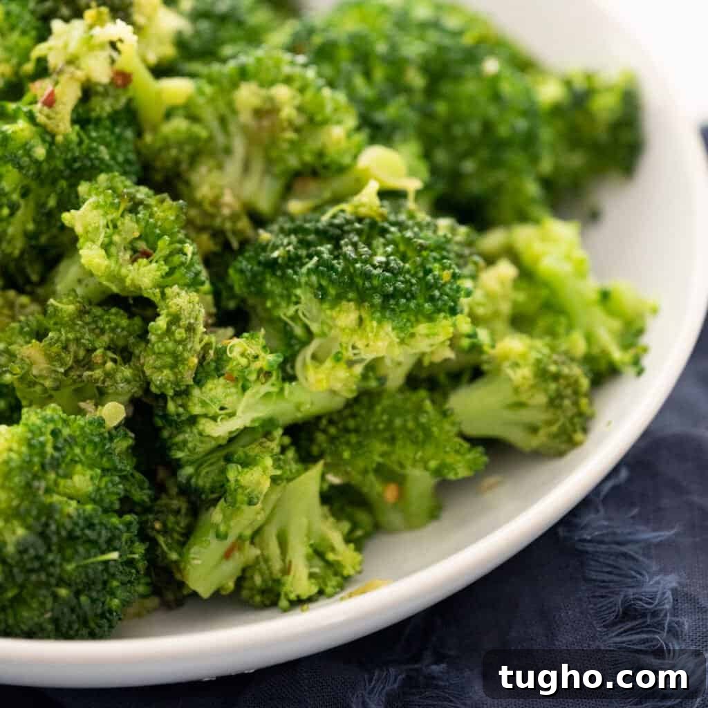15 Delicious Side Dishes to Pair with Pasta 10 broccoli in white bowl