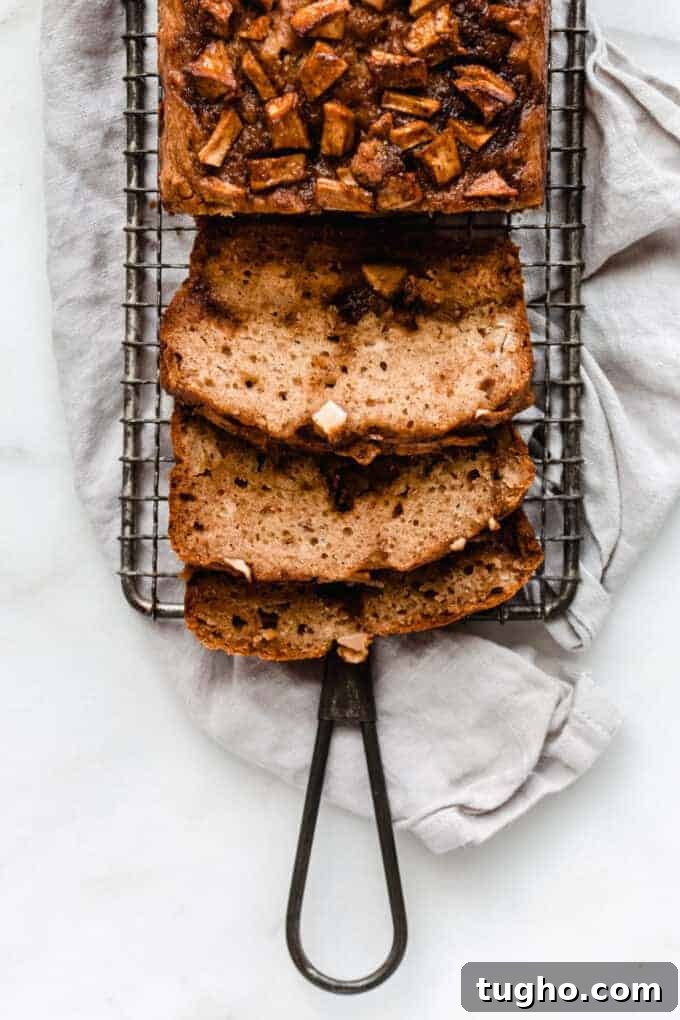14 Fall Apple Recipes You'll Love 7 Cinnamon Apple Bread
