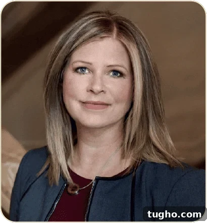 Dr. Deborah MacNamara