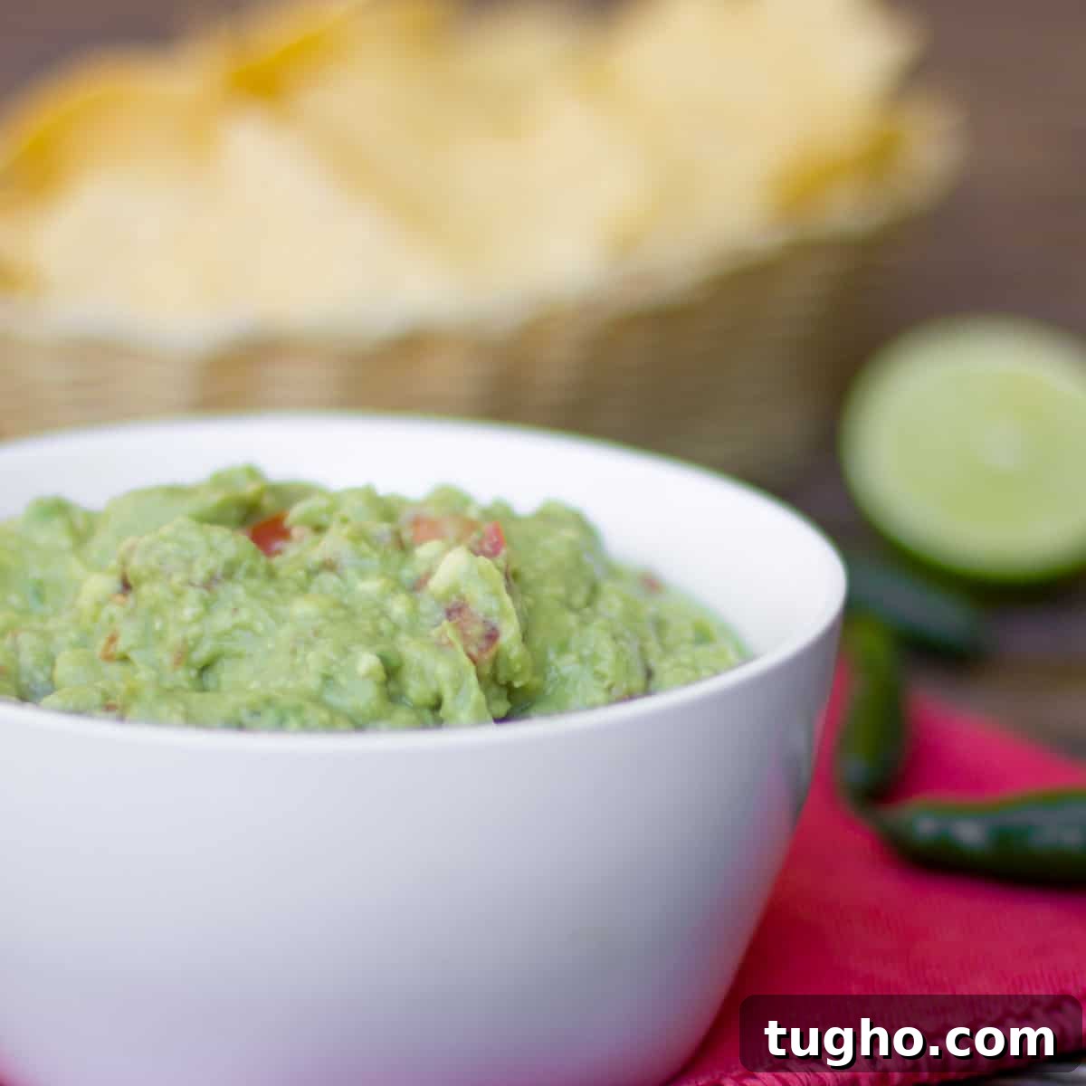3-Ingredient Guacamole: Creamy Avocado Dip 5 img 6098 4