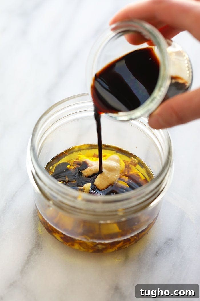 balsamic vinaigrette dressing in a mason jar