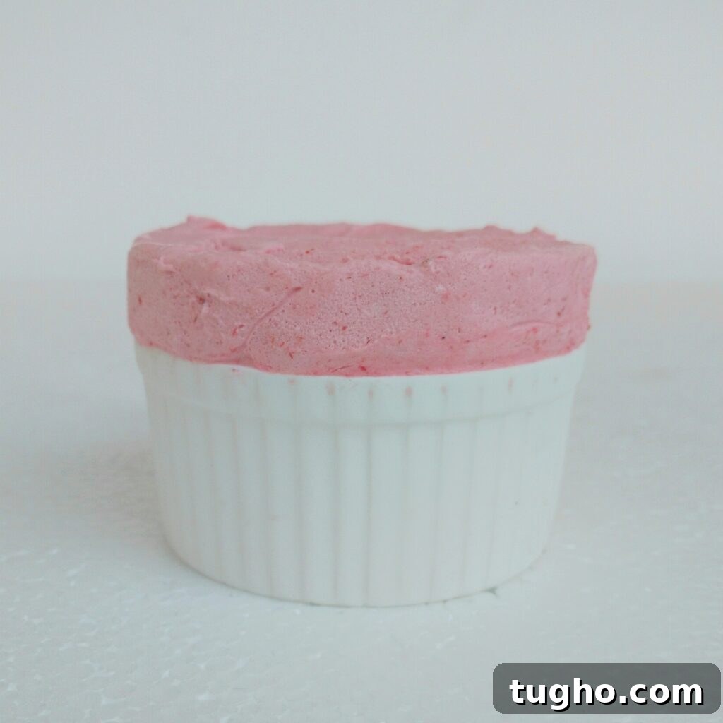 Frozen strawberry souffle